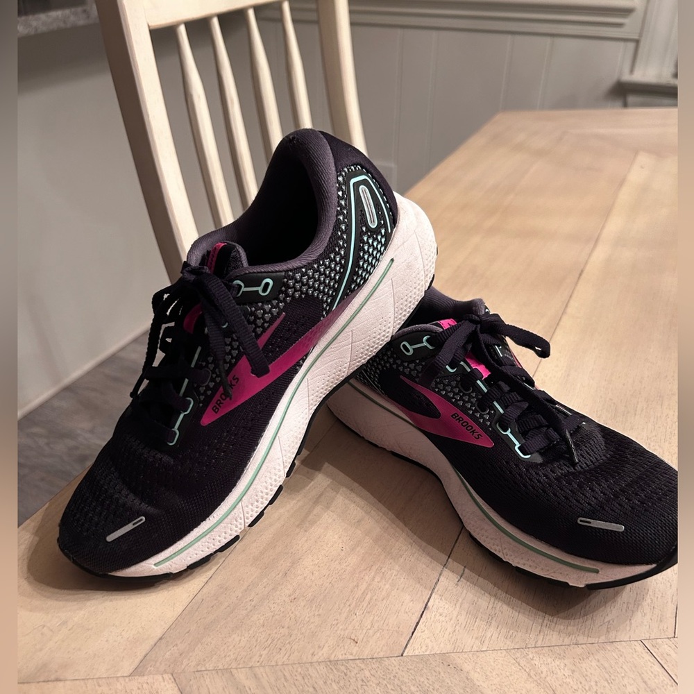 Brooks Women's Black Running Shoes with Pink and Mint Accents - Picture 2 of 11